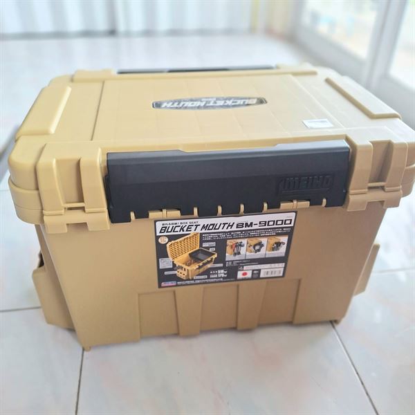 กล่อง Meiho BM 9000 เหลืองคลีม สีใหม่